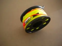 100ft Anodized Aluminum Finger Spool w/ Neon Yellow/Green Line & line swivel!  "BLACK Body" - Product Image