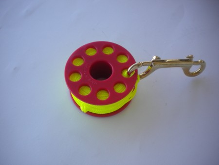 100FingerSpoolwRedspoolbodyHighVizYellowLine2left