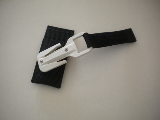 BackinstockLimitedEditionColorEezycutTrilobiteWhiteHandleBothSidesSelectPouchType