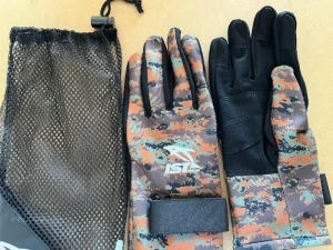 IST 2MM Camo Glove w/ Amara Palm  "Size: Large" 1 Only! - Product Image