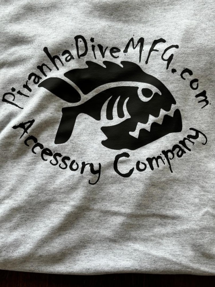 NewColorPiranhaDiveComfortableWearingT-ShirtsBlackLogoGreySportColor--SizeMedium