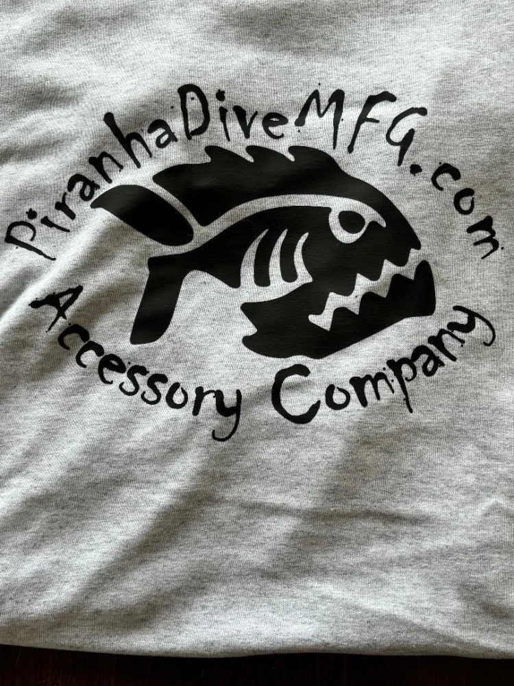 NewColorPiranhaDiveComfortableWearingT-ShirtsBlackLogoGreySportColor--SizeLarge