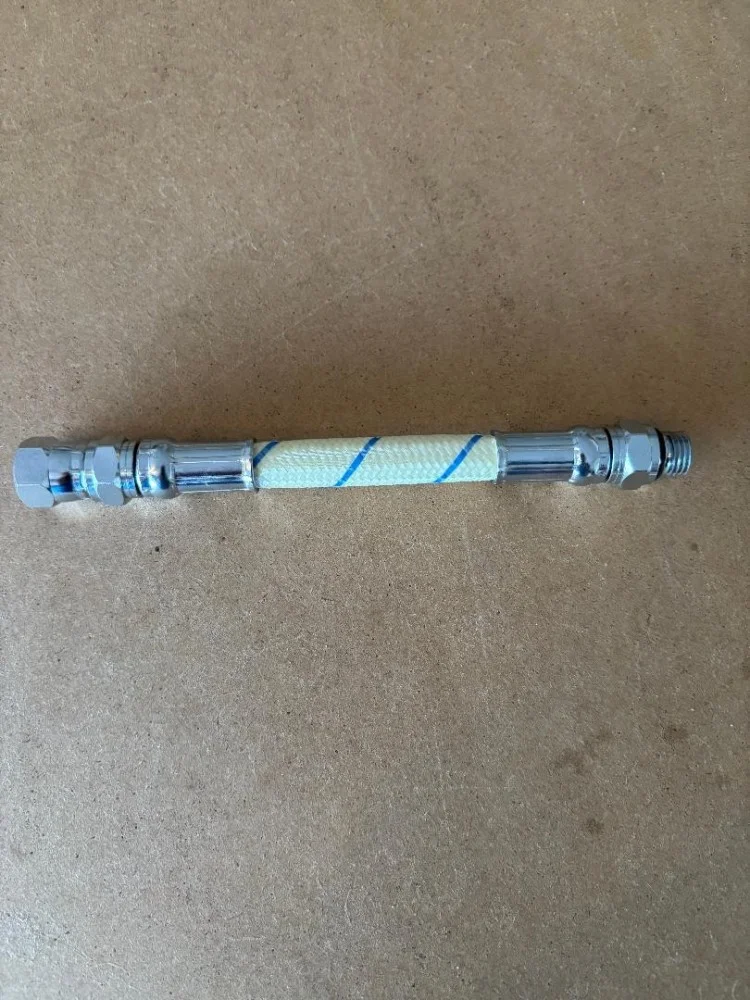 8HPDoubleBraidedjacketedHoseOutsideWhitewBlueTracerBraidedMaterial