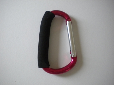 512InchAluminumCarabineerwithFoamHandleinPINK