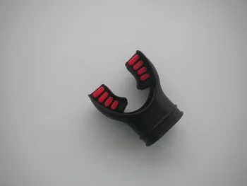 ComfortBiteSiliconeMouthPieceStandardSizeBLACKwREDaccents