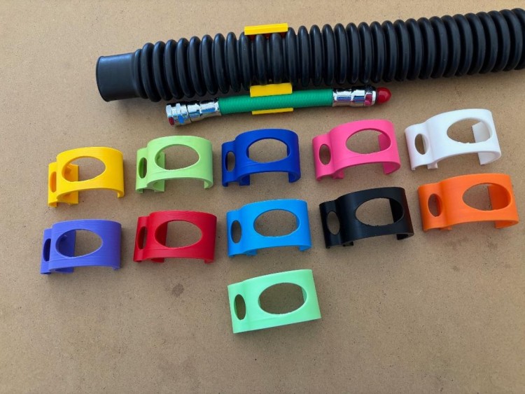Corrugated Hose Holder "Holds your power inflation / Bc hose" Works on Oval / Flat Types of Corrugated hoses 