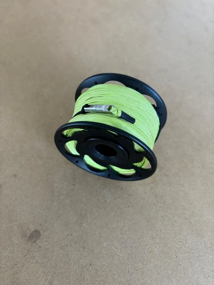 100ftAnodizedBlackAluminumBodyWInternalSPINNERplusFLATHighVizYellowLINESSSwivel