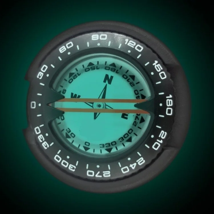 Compass Exalt Hose Mount Extreme Tilt Compass