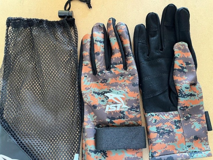 IST2MMCamoGlovewAmaraPalmSizeSmall