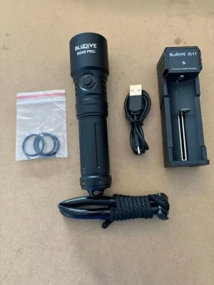 Intro Pricing! BLUDIVE PRO Model 3000 Lumen Push Button Dive Light