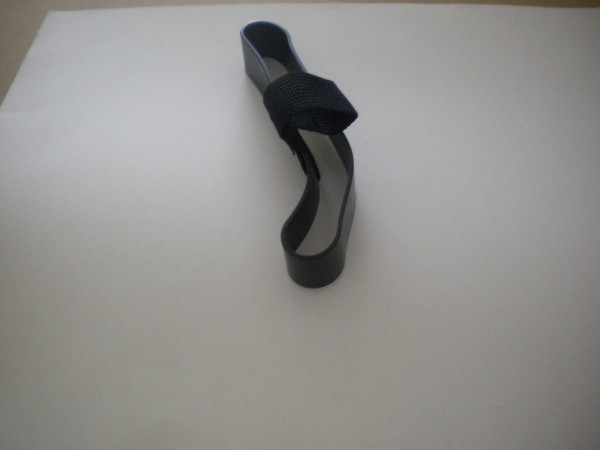 EPDMHoseRetainerwBlackWebbingLoopSMALLSize