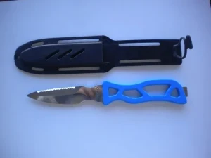 Mako Stainless Steel Pointed Tip Knife w/ Sheath "Blue Handle" "1 Only!"