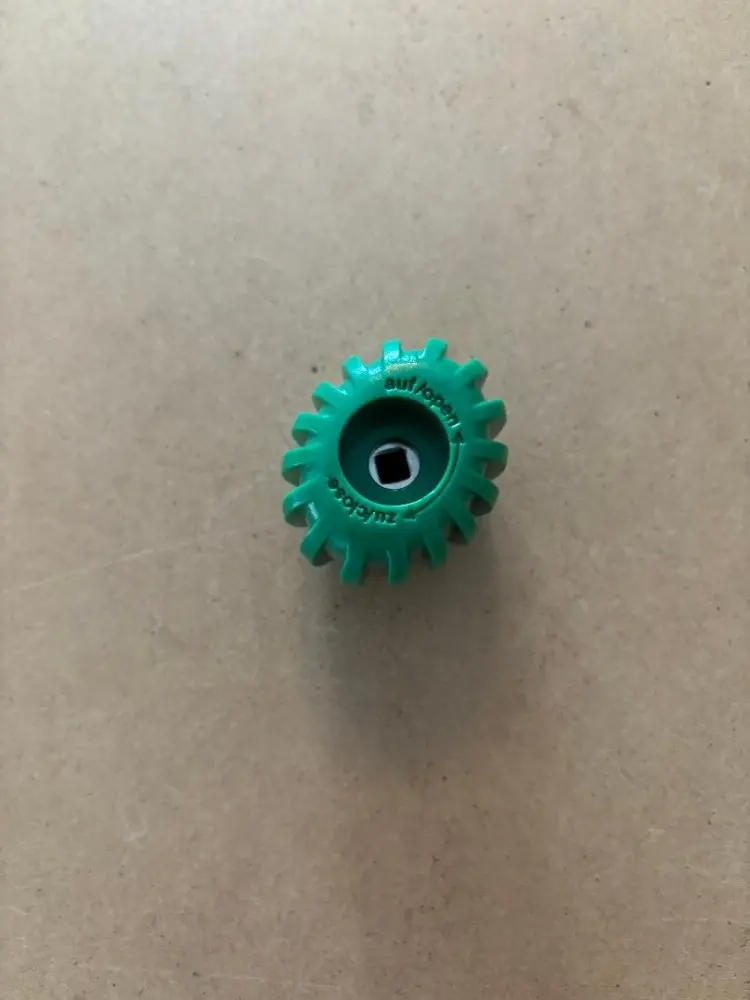 HandwheelSHORTOVALStyleGREEN