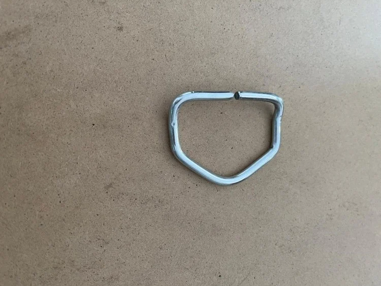 New2inchTriangleDropD-RingBENTVersionOpenSlotVersion