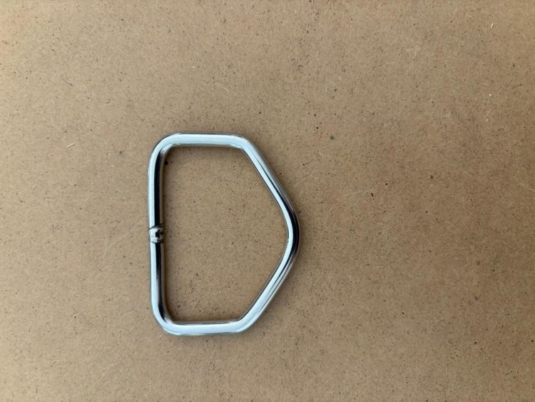 New2inchTriangleDropD-RingSTRAIGHTFLATVersionCLOSEDSlotVersion