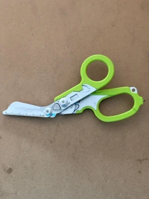 New Color! Folding Compact Line Shears " Neon GREEN Handles / 420 SS Blade" - Product Image