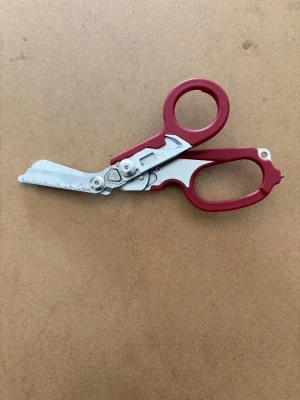 New Color! Folding Compact Line Shears " Red Handles / 420 SS Blade" - Product Image