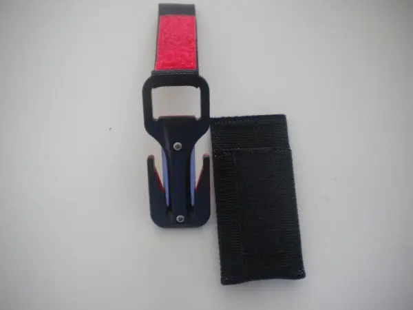 NewColorRedBlackTrilobiteHarnessPouchRedBlack