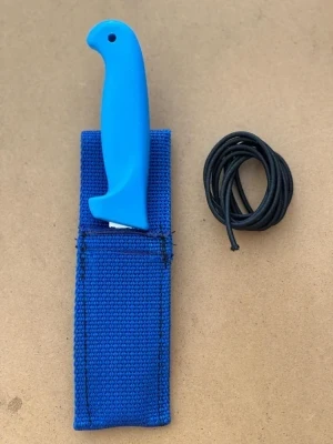 New! Dir Knife w/ Pocket & 4ft og 1/8" Black Bungee "Blue Handle & Blue Sheath" 
