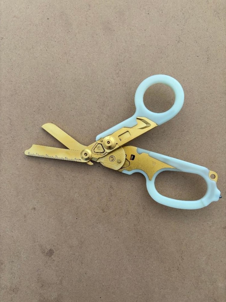 NewFoldingCompactLineShearsPhosphorescenceHandlesGoldColorPlated420SSBlade