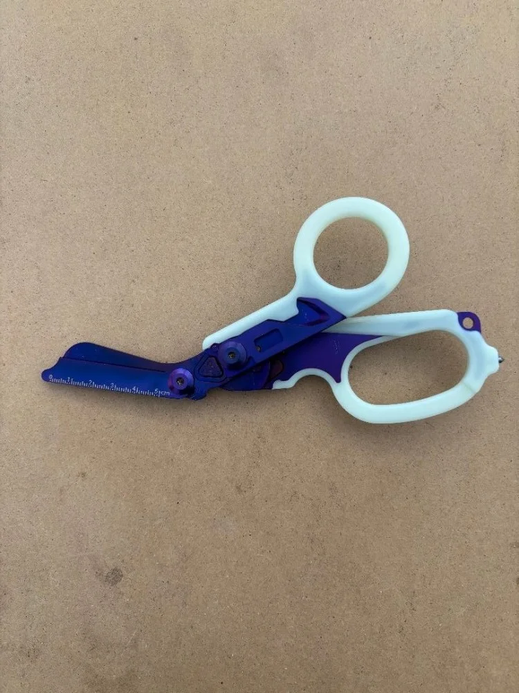 NewFoldingCompactLineShearsPhosphorescenceHandlesPurpleColorCoated420SSBlade