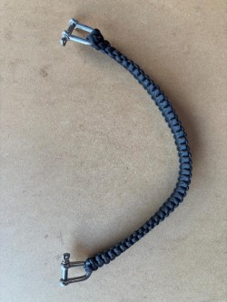 New! Paracord Lanyard w/ 1/2" D-Shackles "Black Paracord" - Product Image