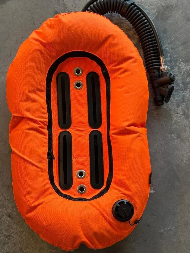 NewPiranha30lbSafetyORANGEDonutWing