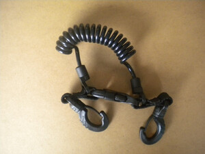 Piranha Dive's TPU Lanyard w/ Swiveling Plastic Clips " BLACK"