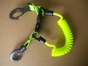 Piranha Dive's TPU Lanyard w/ Swiveling Plastic Clips "High Vis Neon-Yellow"
