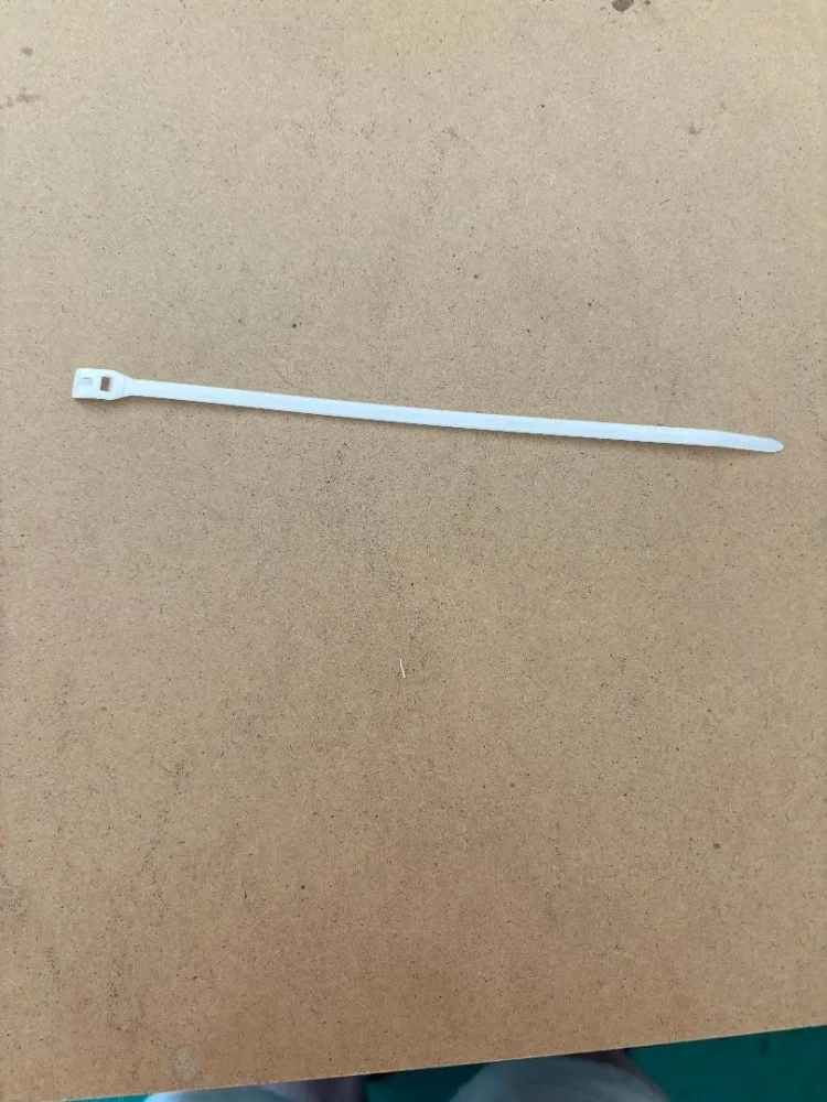 NewPiranhaNoBumpNoBarbMouthpieceTiesCLEARColorPricingperPIECE