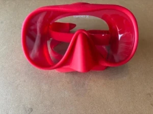 New! Piranha Single Lens Low Volume Dive Mask in Rocket RED - Product Image