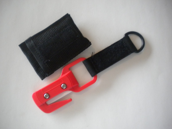 NewPouchOptionPiranhasExplorerCeramicLineCutterwpouchRocketRedBody