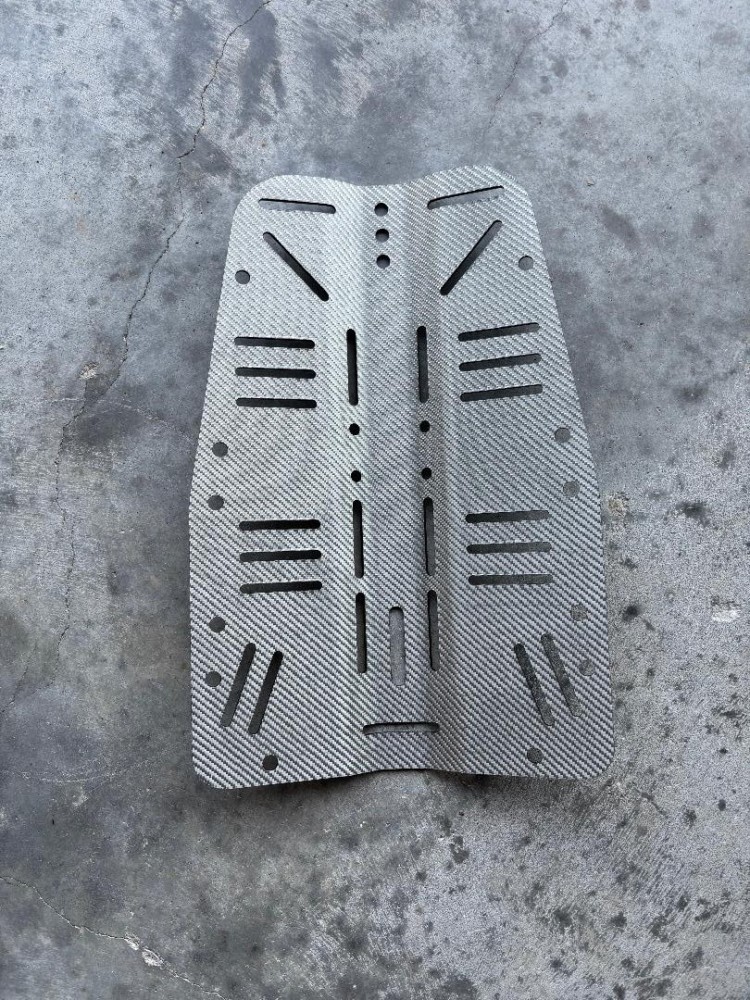 NewPiranhasSILVERCarbonFiberBackplate1onlyatthistime