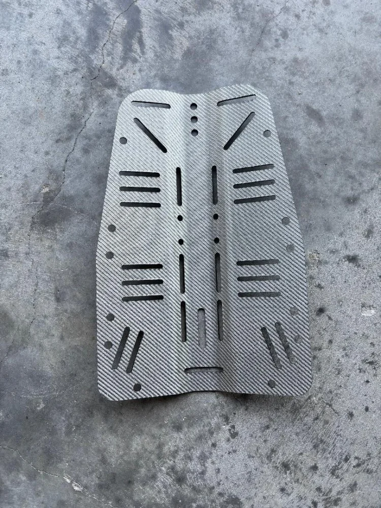 NewPiranhasSILVERCarbonFiberBackplate