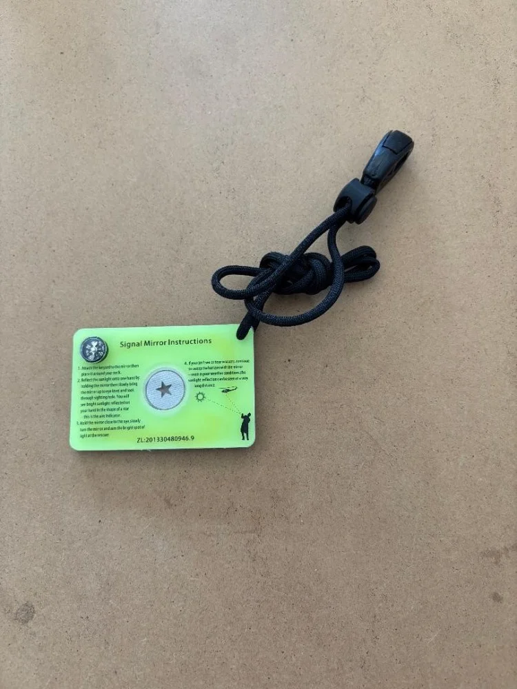 NewRescueSignalMirrorwithsmallcompass