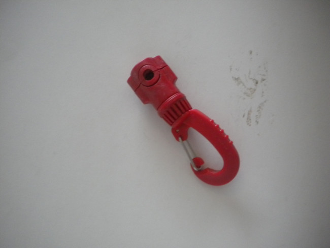 SwivelingMagneticClipwStainlessSteelGateRocketRed