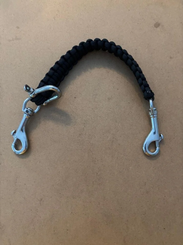 NewUtilityCarryStrapwTwinSwivelBoltSnapUClipPara-cordBLACK