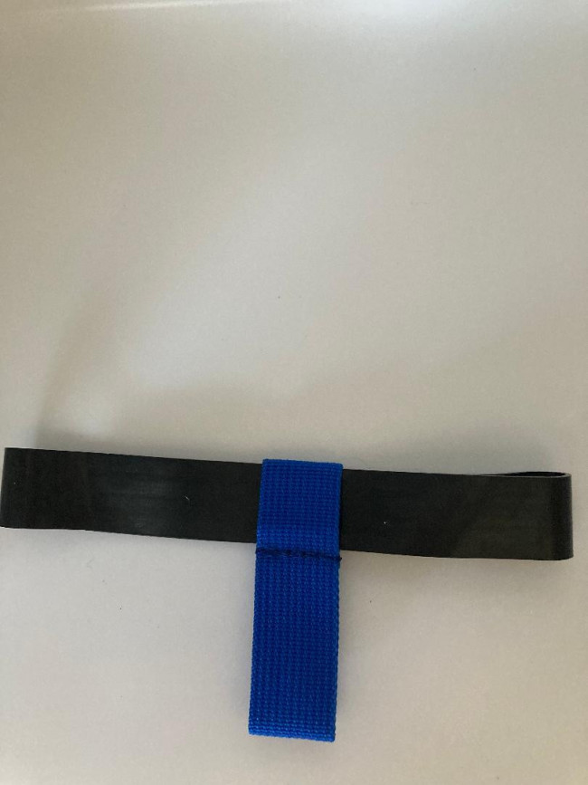EPDMHoseRetainerwOCEANBLUEWebbingLoopSMALLSize