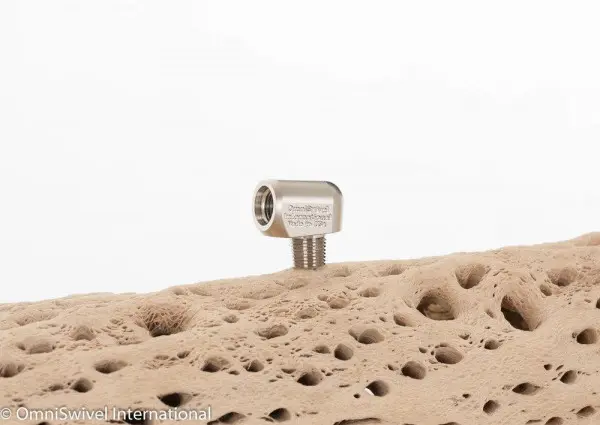 OmniSwivel38-24Femaleto18NPTElbow98deg