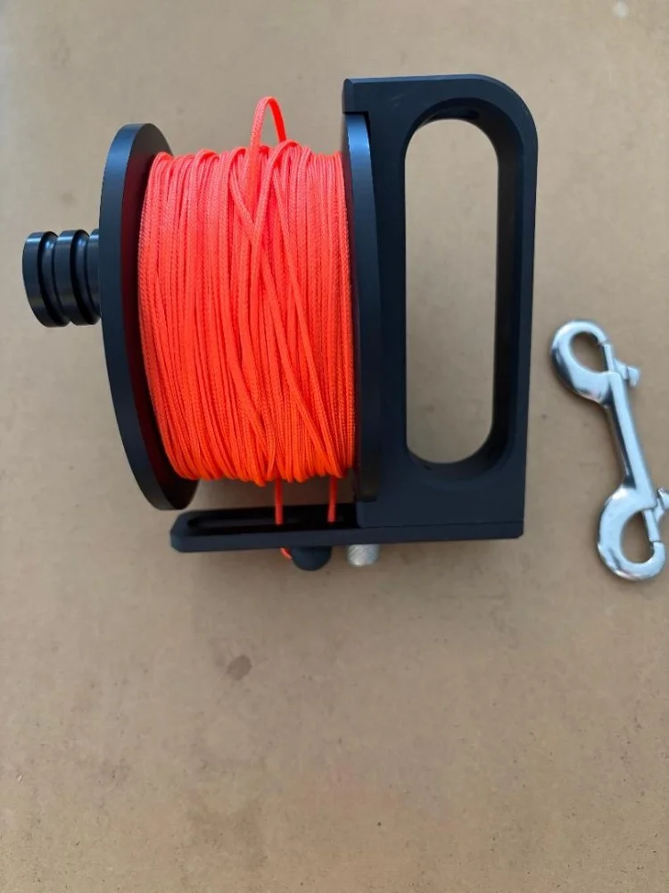 Piranha400FeetSidewinderReelwOrangeFlatLine