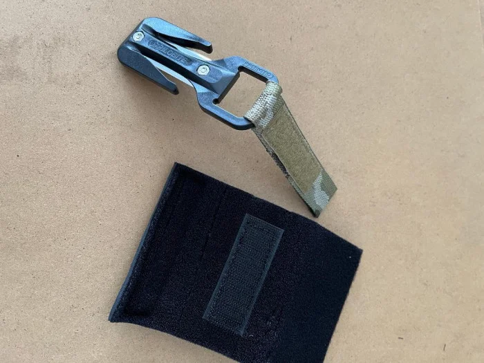 SpecialEezycutTrilobiteFlexiPouchBlackHandlewCAMOLanyard-FlexiPouch