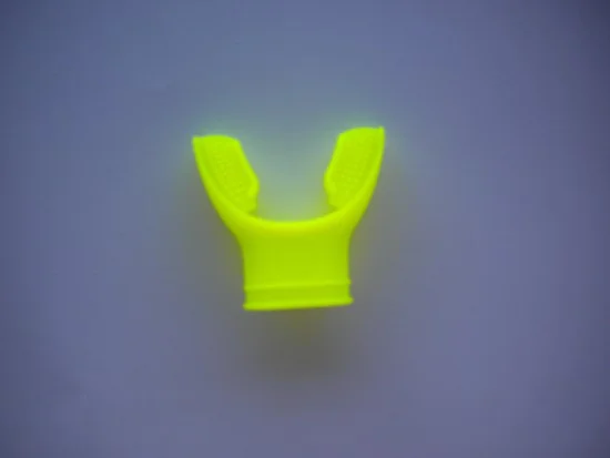 StandardLongBiteRegulatorSiliconeMouthpieceNeonYellow