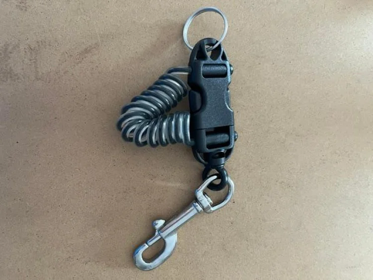 ToughCoilSSSwivelBoltSnapLanyardwSplitRingBlackBody1Only