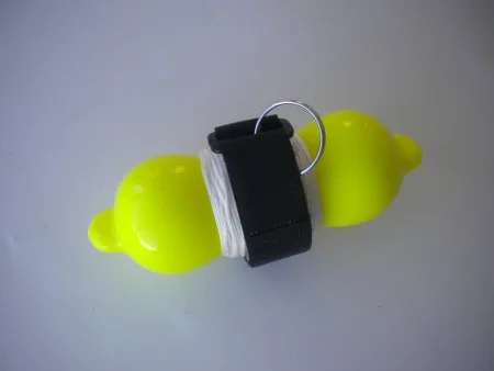 YellowMarkingFloatw75feetwhiteline