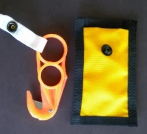 Z Knife W/ Gold Pouch