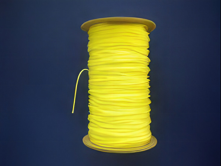 Piranha Professional Grade #24 Dive Line 675ft  "WHITE Line w/High Viz YELLOW Marker" - Product Image