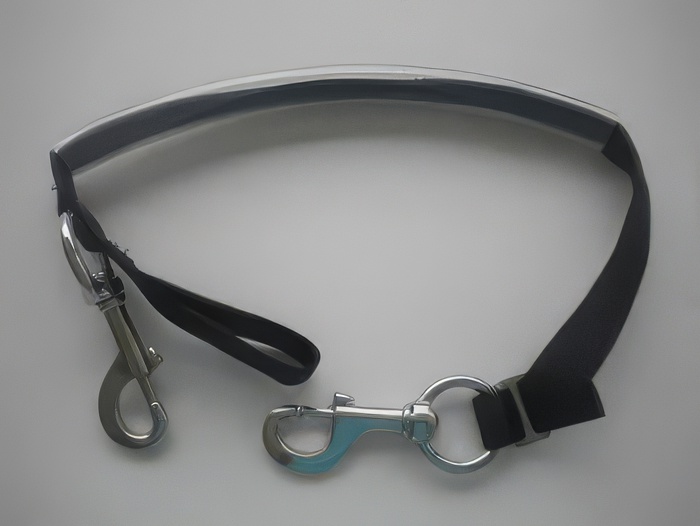 Piranha Stage Bottle Tec Strap "BLACK" w/ clear handle - Product Image