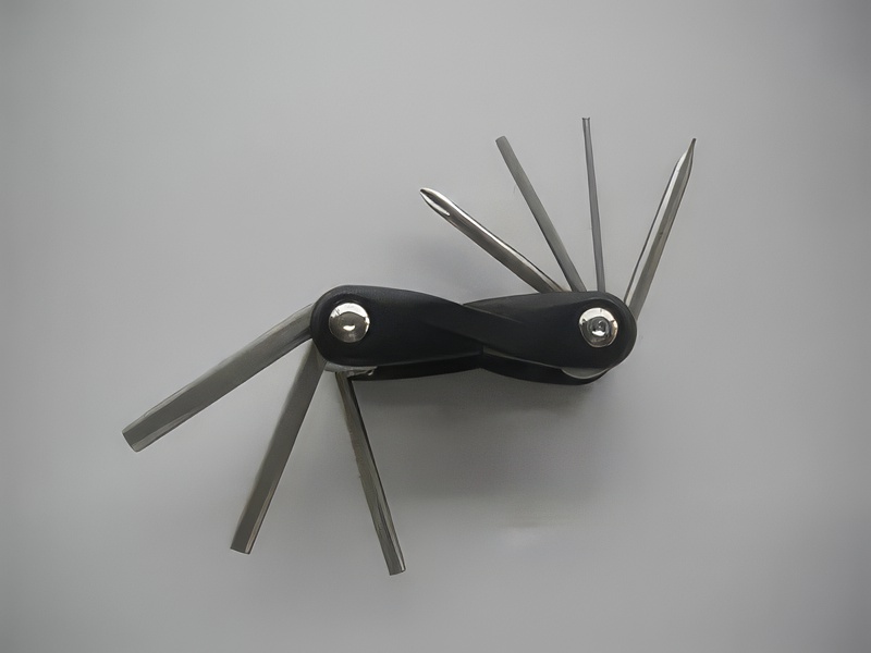 Multi-Tool 8 in 1 "Black Body" - Product Image
