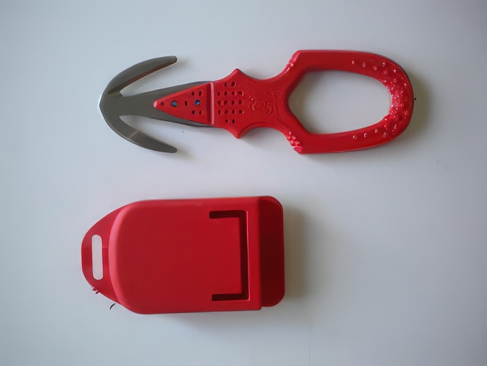Piranha Hammerhead Dual Blade Line Cutter "RED"  W/ Shealth - Product Image