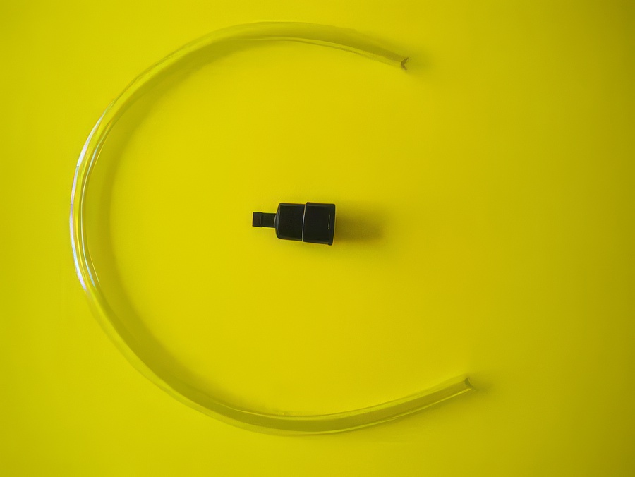 Barb Adapter w/18 inches of clear tubing 